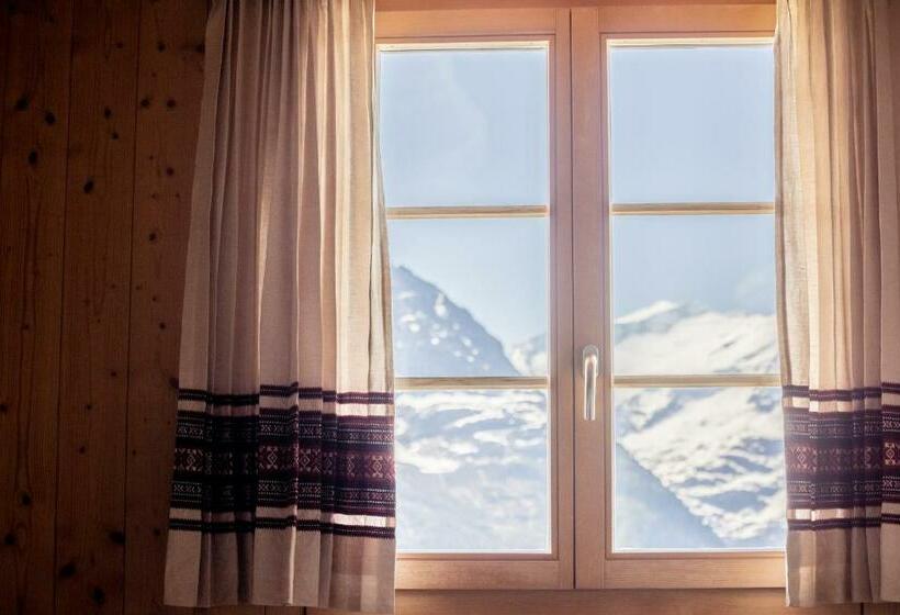 Номер Стандарт, Tälli Hütte