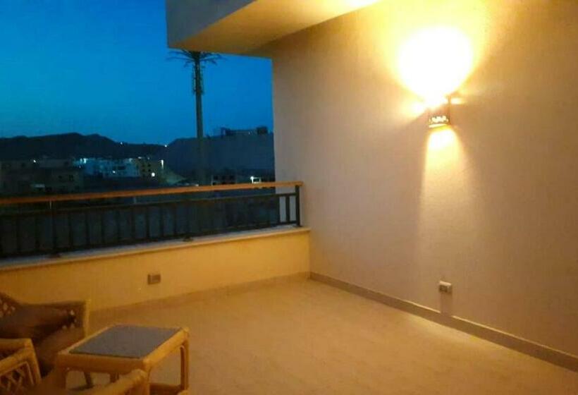 آپارتمان 1 خوابه با تراس, Aldau Heights Kevin