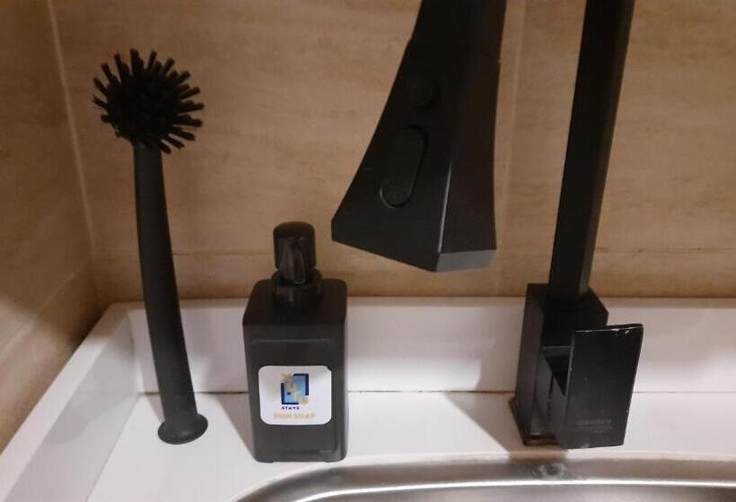 استودیو استاندارد با تراس, Aldau Heights Kevin