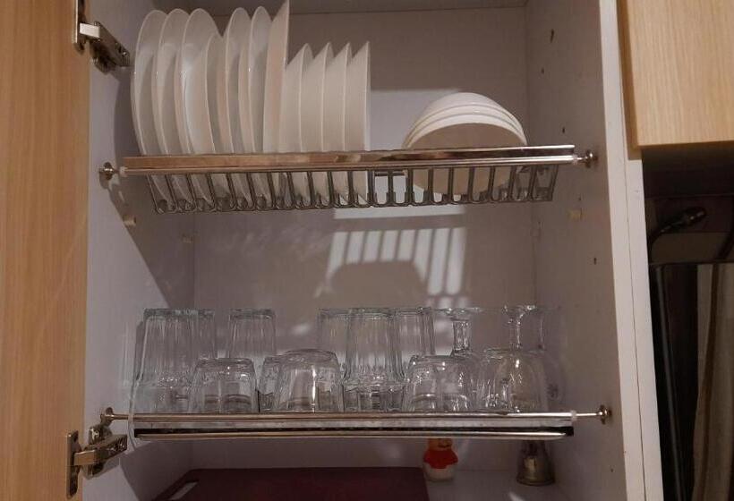 استودیو استاندارد با تراس, Aldau Heights Kevin