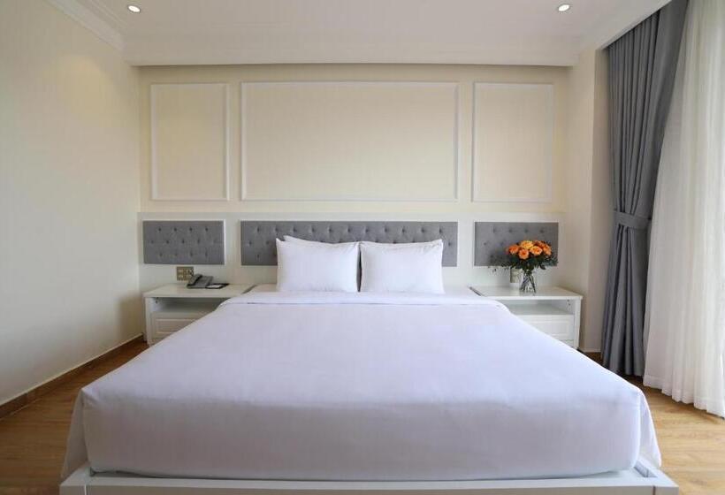 اتاق لوکس با بالکن, Le Marais Hotel Dalat