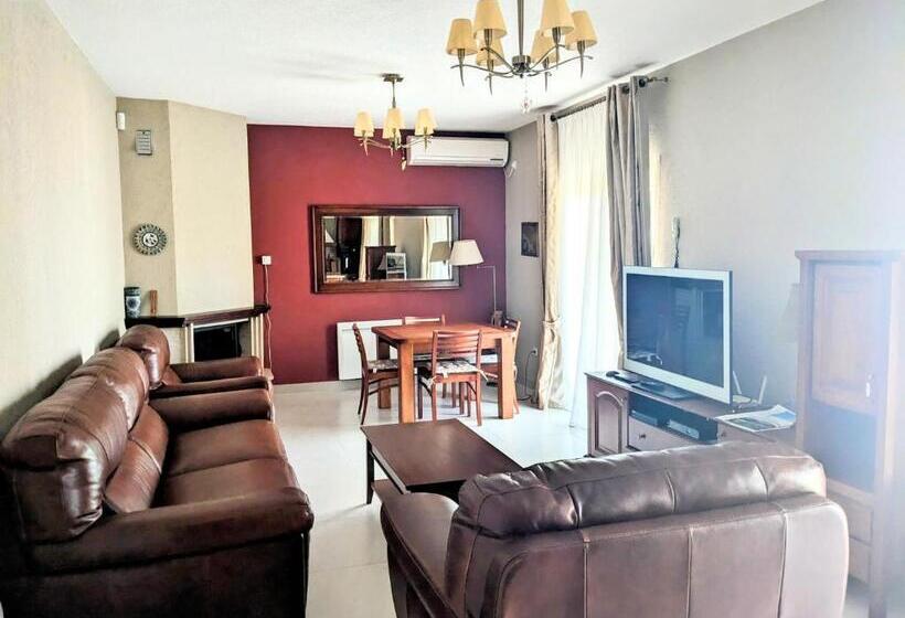 اتاق استاندارد با تراس, Serene Sea View Apartments In Utjeha