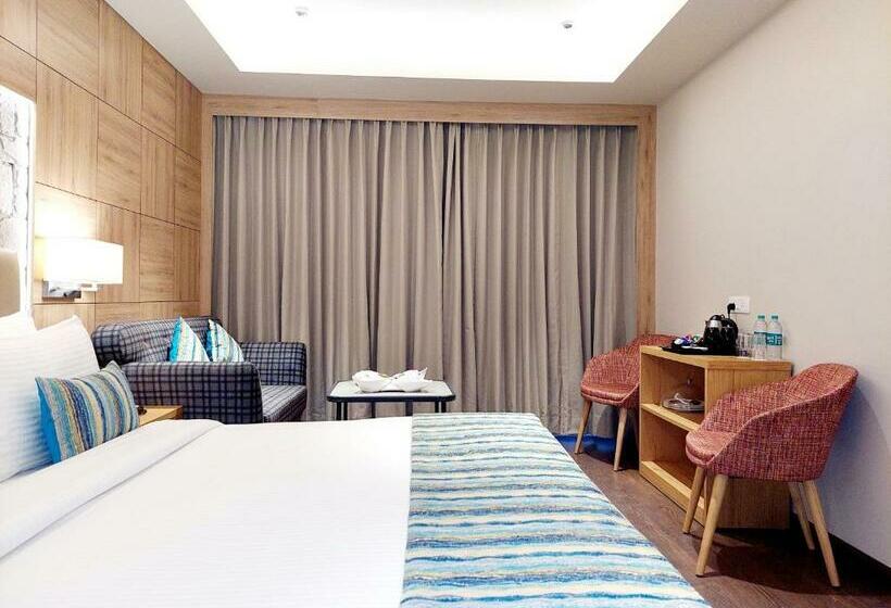 キングサイズベッドのスーペリアルーム, Oren Kasauli