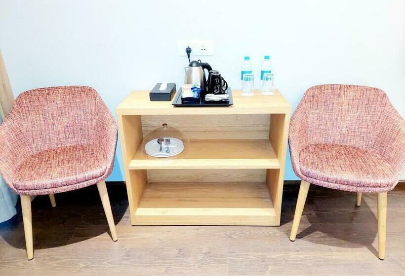 キングサイズベッドのスーペリアルーム, Oren Kasauli