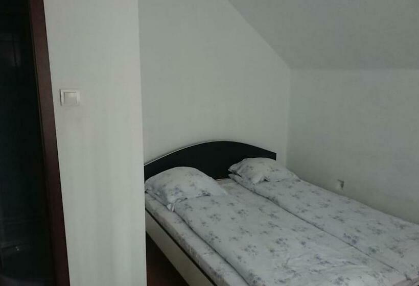 اتاق استاندارد, Casa Crăiesei