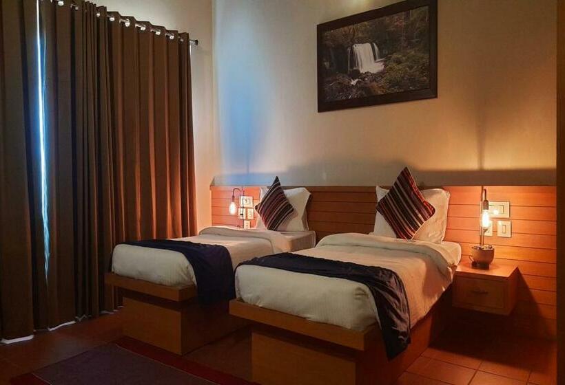 디럭스 스위트, Niraamaya Retreats Vaidekam, Kannur