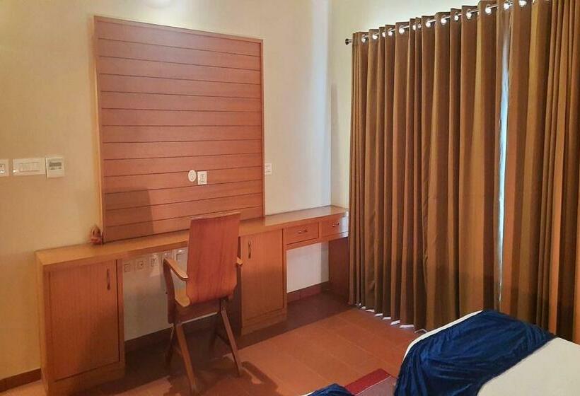디럭스 스위트, Niraamaya Retreats Vaidekam, Kannur