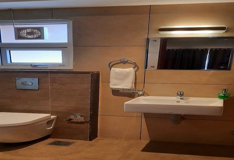 Люкс Повышенной Комфортности, Niraamaya Retreats Vaidekam, Kannur