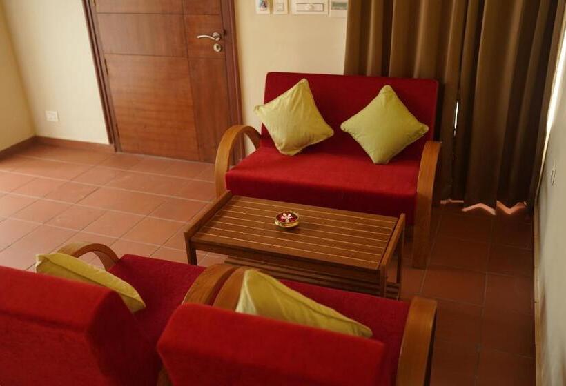 주니어 스위트, Niraamaya Retreats Vaidekam, Kannur