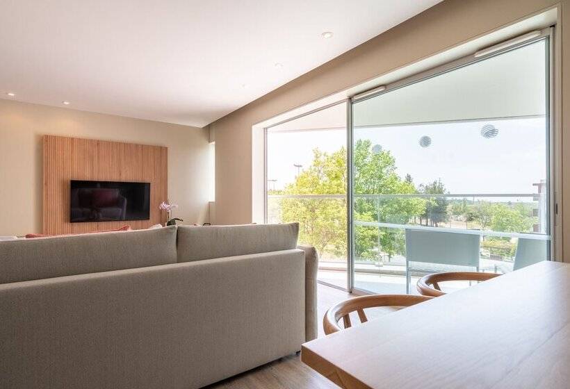 스위트, Aqualuz Troia Mar by The Editory