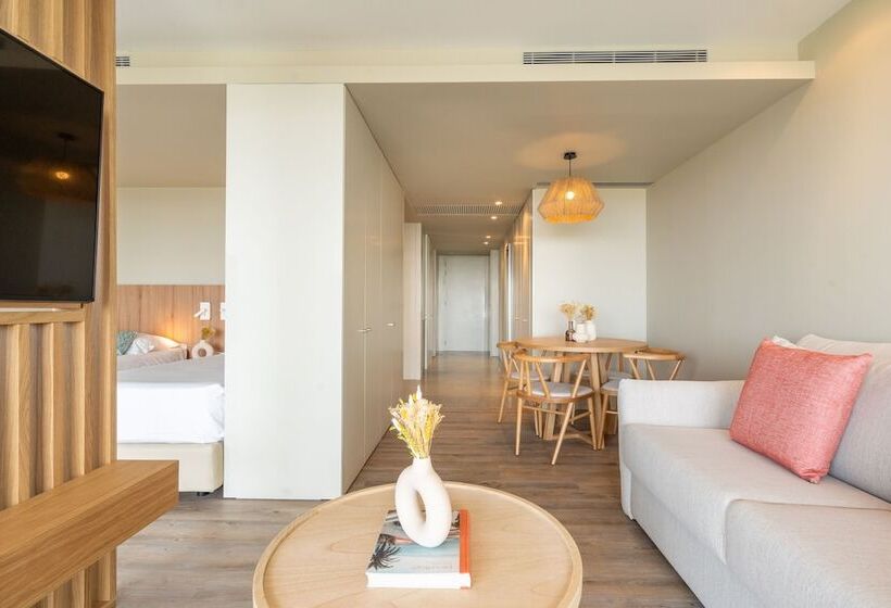 수피리어 스튜디오, Aqualuz Troia Mar by The Editory