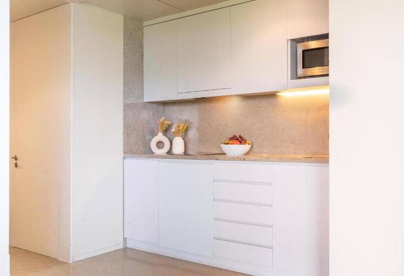 스위트, Aqualuz Troia Mar by The Editory