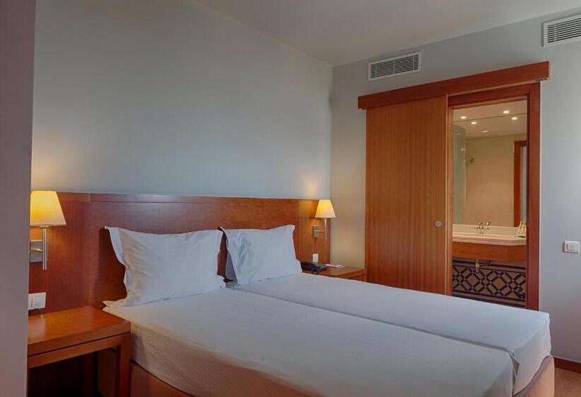 2 Bedrooms Suite Sea View, Aqualuz Troia Mar by The Editory