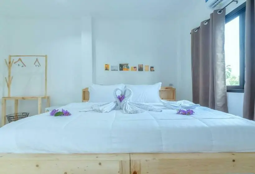 キングサイズベッドのスーペリアルーム, Phanomrung Hostel & Linn Chan Cafe พนมรุ้ง โฮส์เทล แอนด์ ลิณณ์จัง คาเฟ่