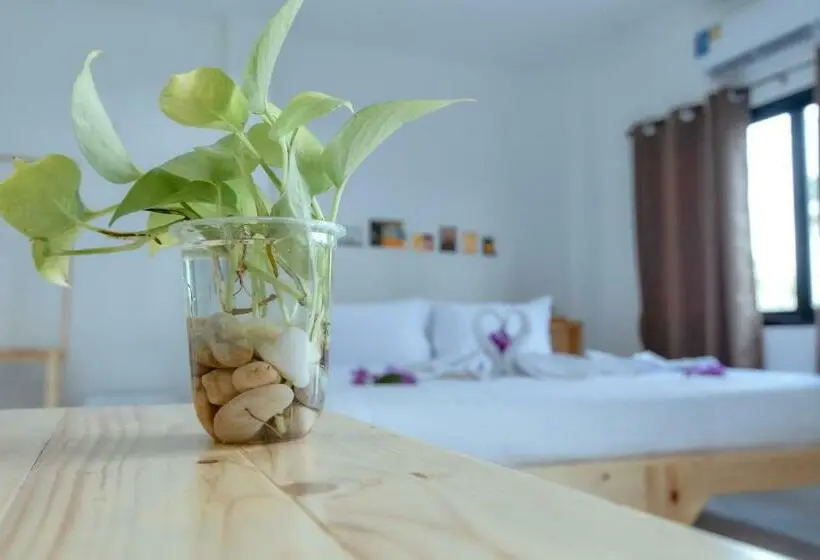デラックスルーム, Phanomrung Hostel & Linn Chan Cafe พนมรุ้ง โฮส์เทล แอนด์ ลิณณ์จัง คาเฟ่
