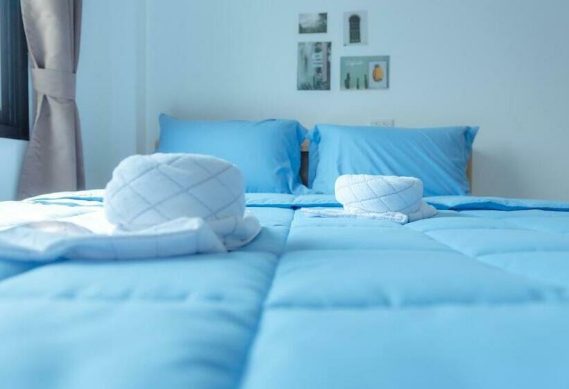 Camera Basic, Phanomrung Hostel & Linn Chan Cafe พนมรุ้ง โฮส์เทล แอนด์ ลิณณ์จัง คาเฟ่