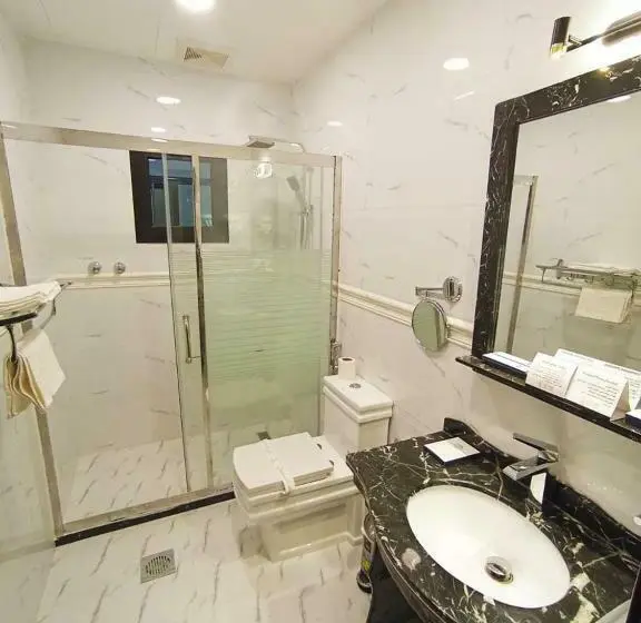 Sviitti 2 Makuuhuonetta, Guest House Hotel Apartments