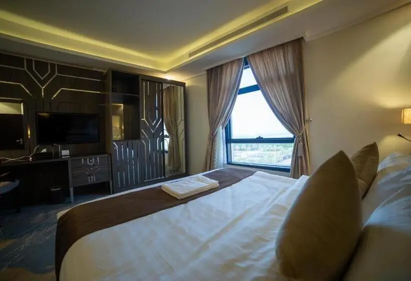 Presidenttisviitti, Guest House Hotel Apartments
