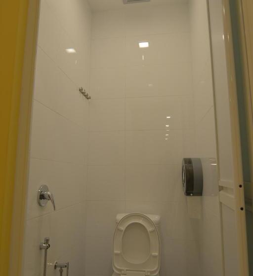 Кровать в Общей Комнате, Sri Packers Klia