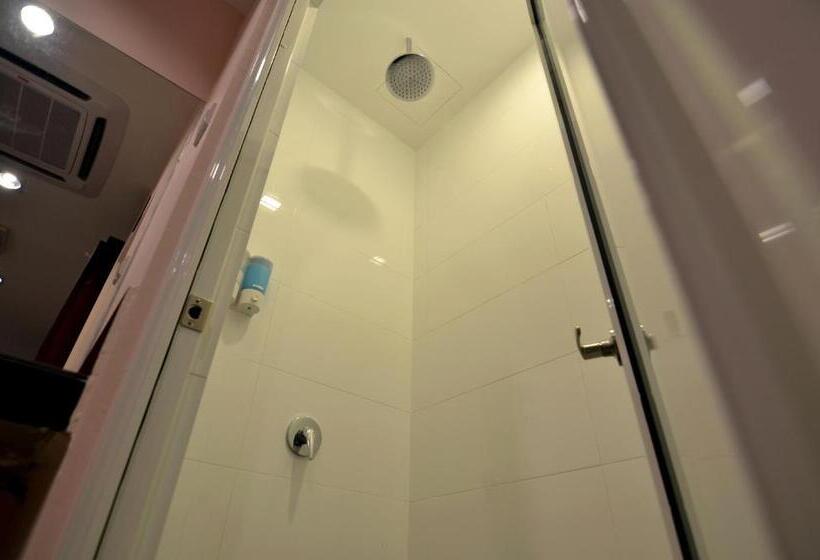 Кровать в Общей Комнате, Sri Packers Klia