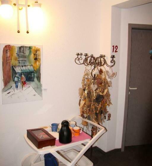 Quarto standart individual, Am Schloss Neuenstein