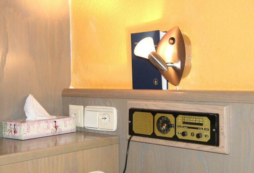 Quarto standart individual, Am Schloss Neuenstein