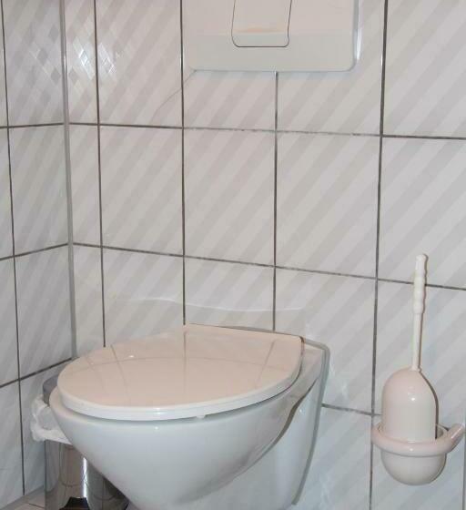 Quarto standart individual, Am Schloss Neuenstein