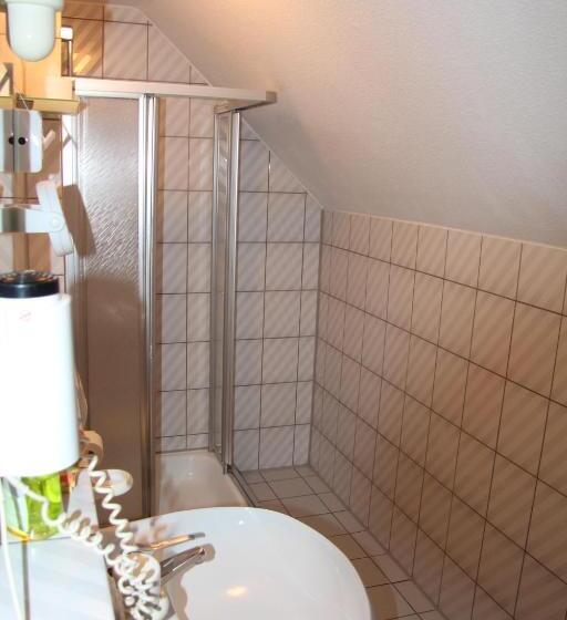 Quarto standart individual, Am Schloss Neuenstein