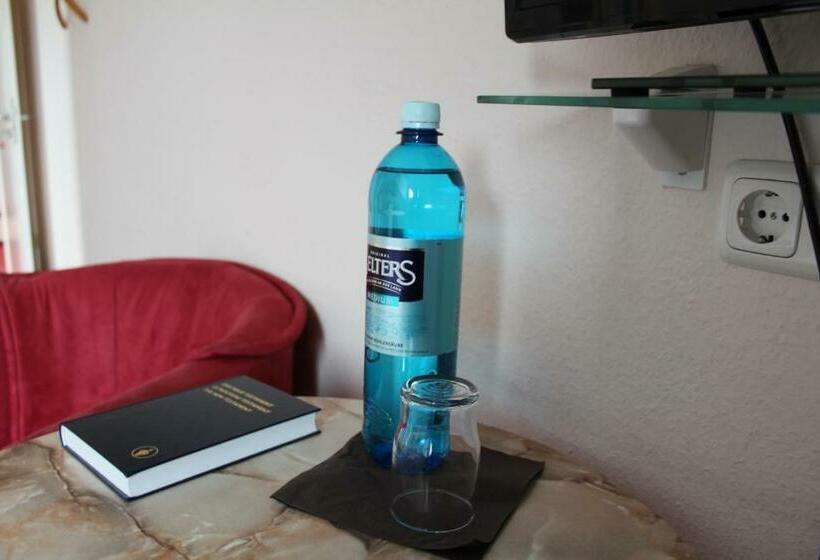 패밀리 룸, Gardenia