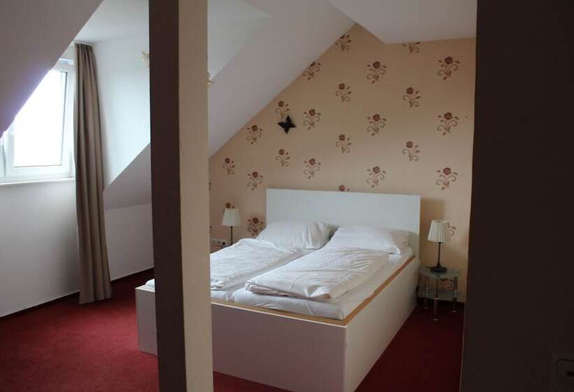 패밀리 룸, Gardenia