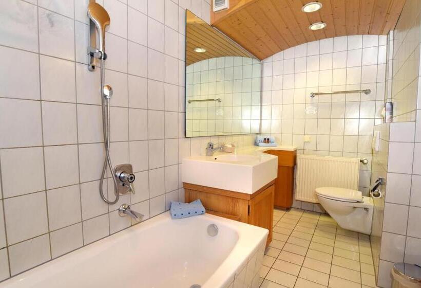 디럭스 룸, Gasthof Krone