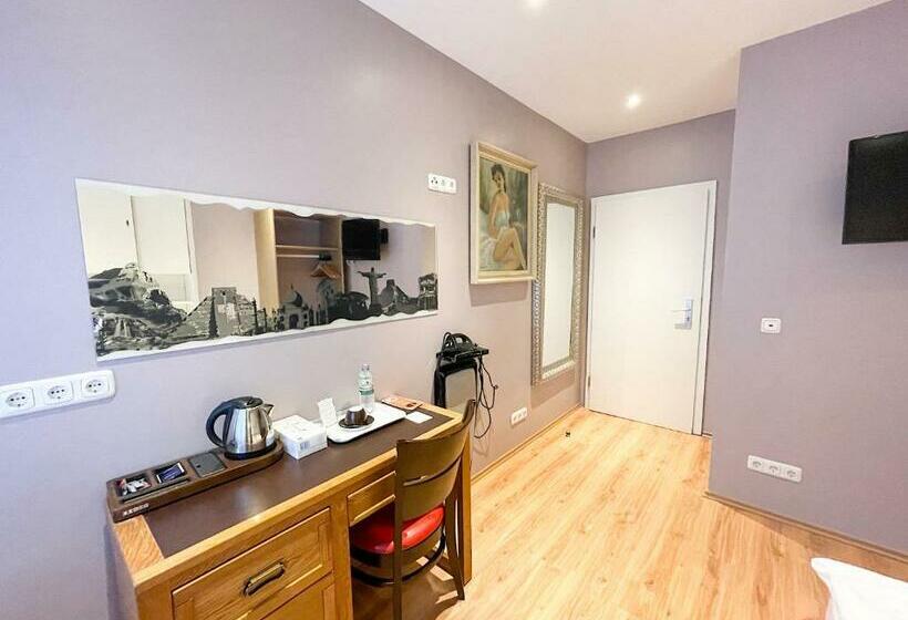 スタンダードシングルルーム, Glashütten