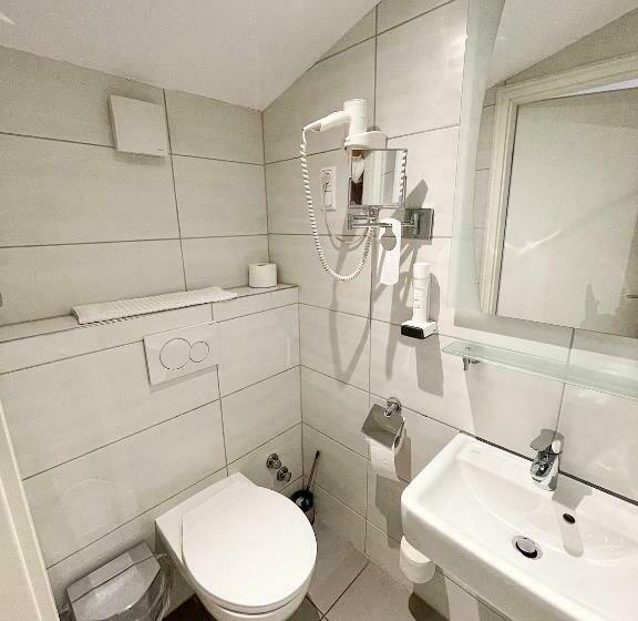 Номер Стандарт Индивидуальный, Glashütten