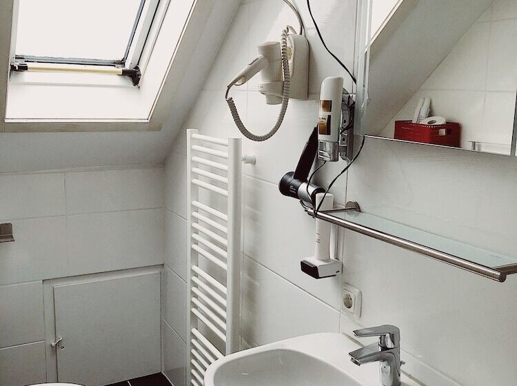 Номер Стандарт, Glashütten