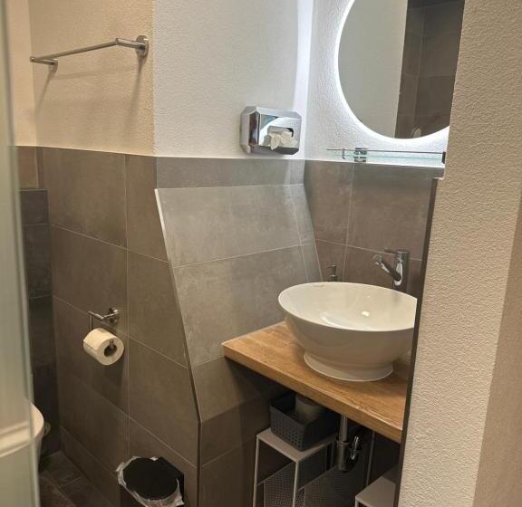 Quarto Deluxe, Il David