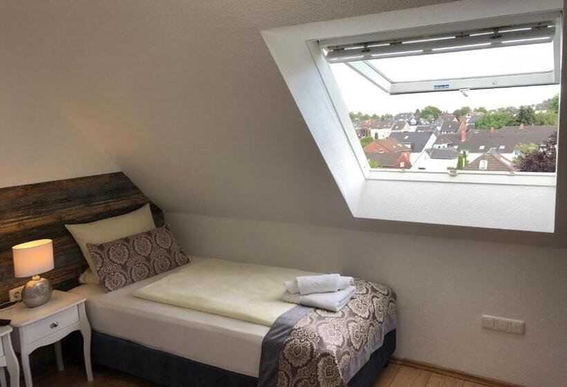 غرفة قياسية, La Musica