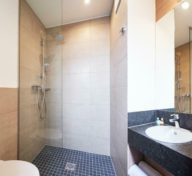 غرفة قياسية فردية, New In