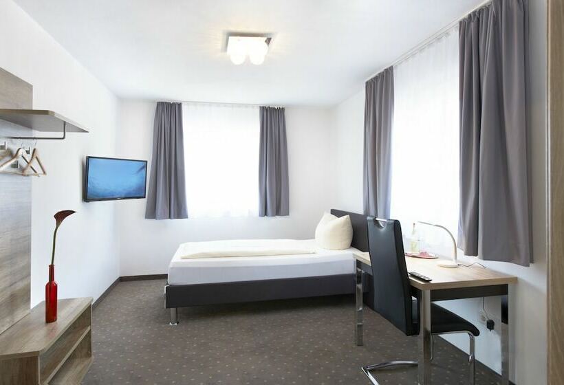 غرفة قياسية فردية, New In