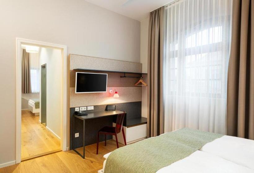 패밀리 룸, Paulinenhof