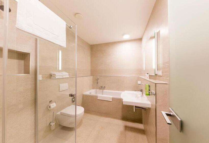 발코니가 있는 4인용 스탠다드 룸, Paulinenhof