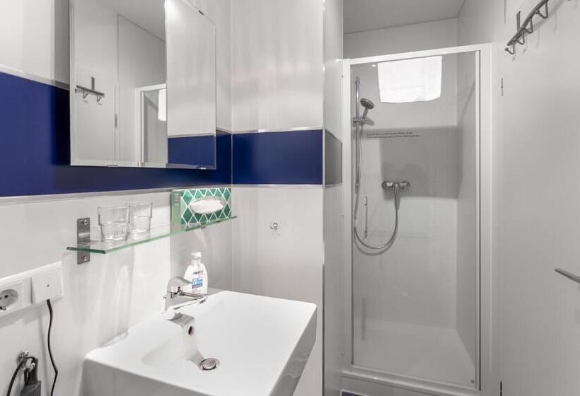 舒适型房间, Pensionsieben Das Andere