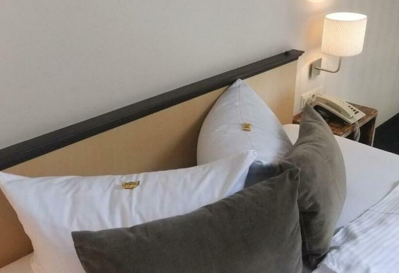 Номер Дюплекс, & Restaurant Utkiek