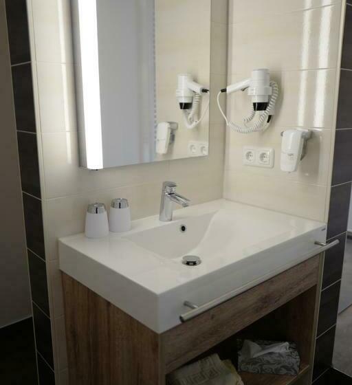 اتاق استاندارد, Stern