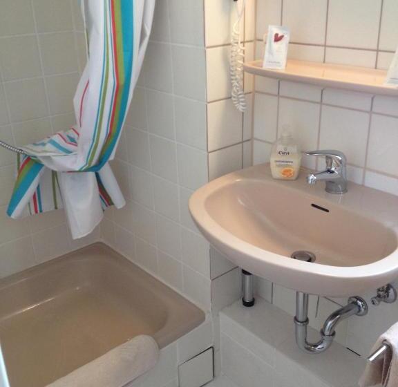 Номер Стандарт Индивидуальный, Tutzinger Hof