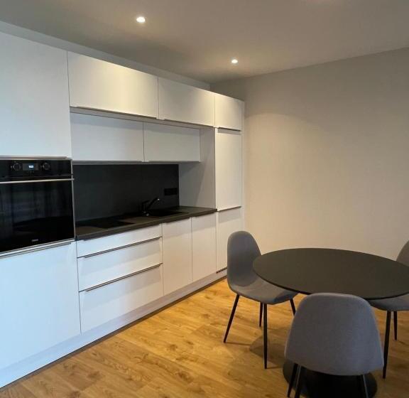 스탠다드 스튜디오, Motel Inn Simbach