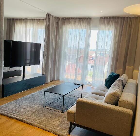 스탠다드 스튜디오, Motel Inn Simbach