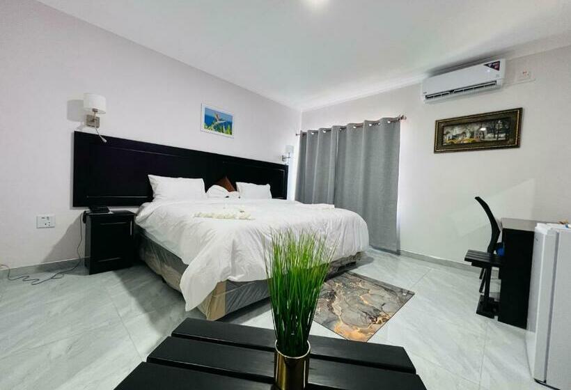 Chambre Deluxe, Maun Nest