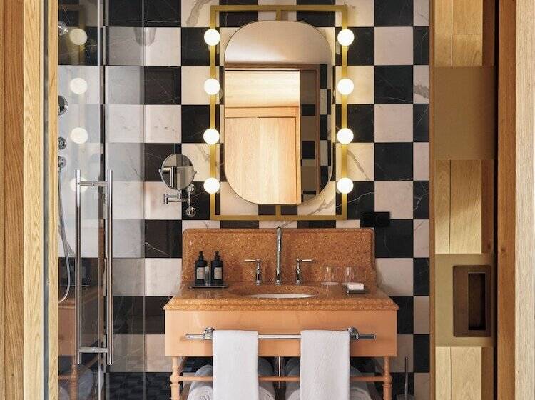 标准间, W Budapest