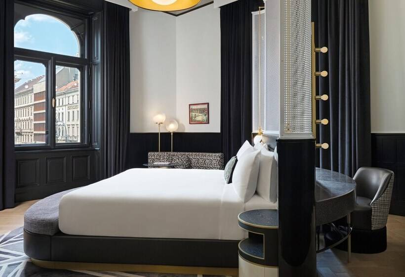 带大床的套房, W Budapest