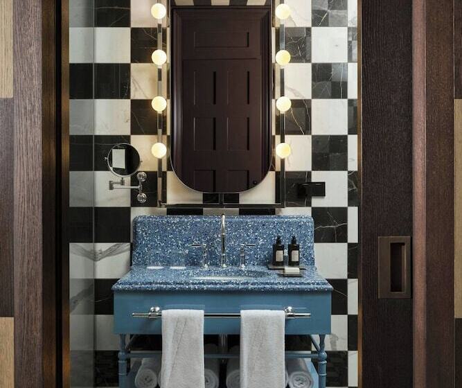 带大床的标准间, W Budapest